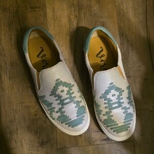 Worn 1x!   Very G Western Platform Loafers